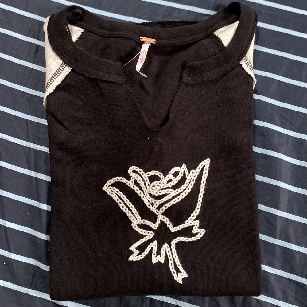 FREE PEOPLE | Embroidered Raglan Tee - Picture 7 of 12